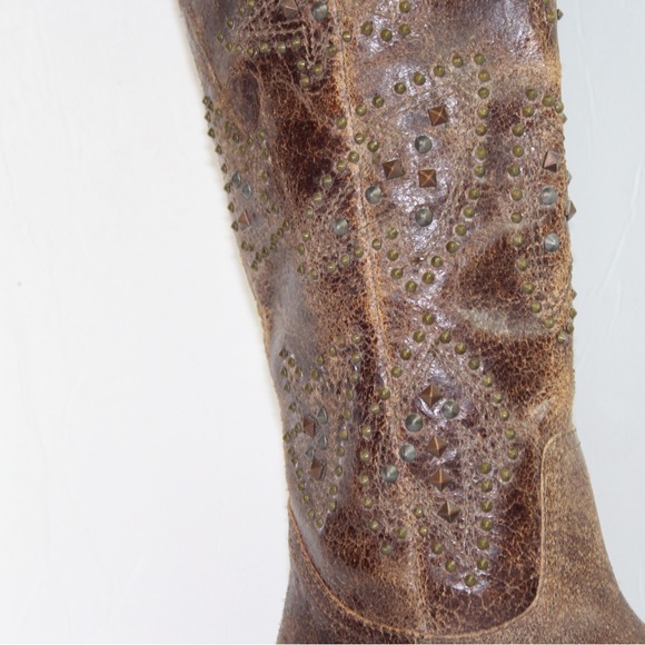 THE FRYE COMPANY Deborah Studded Tall - Picture 10 of 12
